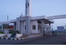 学生入学前进行药物测试- UniAbuja VC